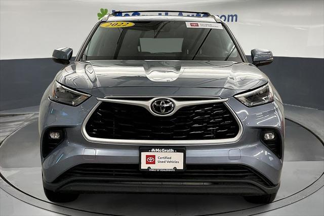 used 2022 Toyota Highlander car, priced at $39,732