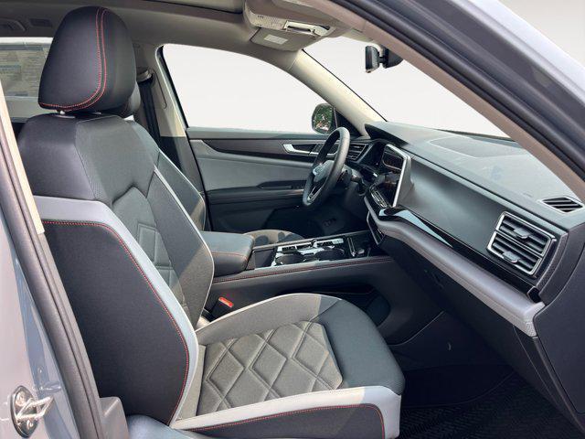 new 2025 Volkswagen Atlas car, priced at $49,761