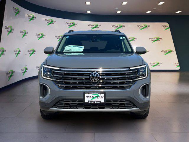 new 2025 Volkswagen Atlas car, priced at $47,115