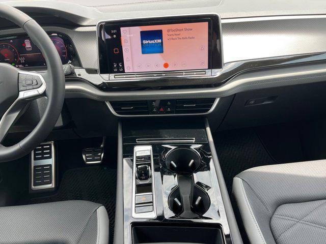 new 2025 Volkswagen Atlas car, priced at $39,806