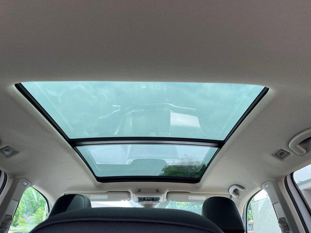 new 2025 Volkswagen Atlas car, priced at $39,806