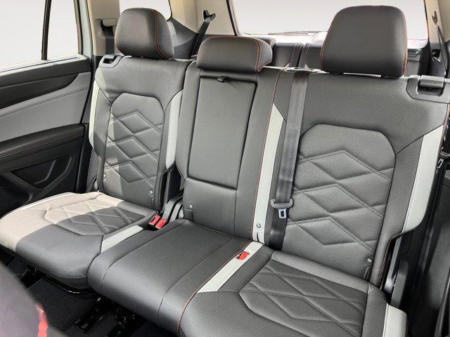 new 2025 Volkswagen Atlas car, priced at $39,806