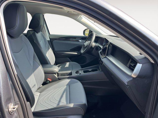 new 2025 Volkswagen Tiguan car, priced at $33,112
