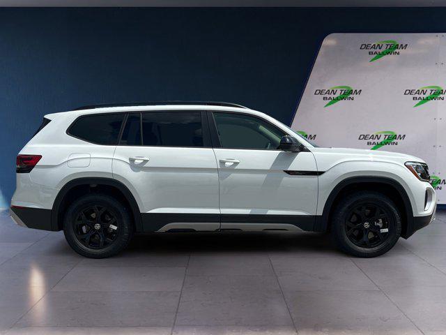 new 2025 Volkswagen Atlas car, priced at $41,806