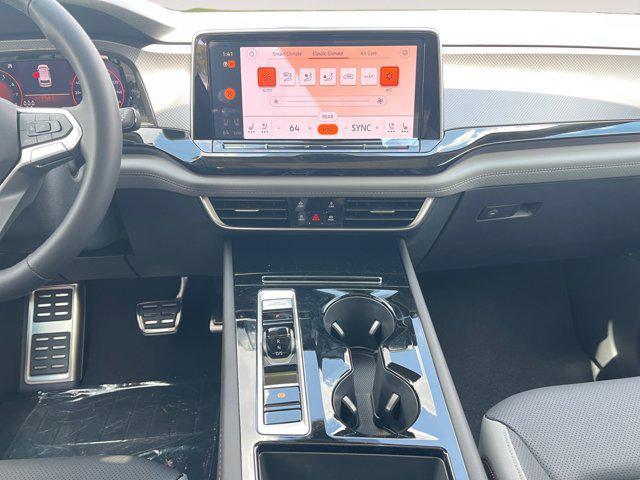 new 2025 Volkswagen Atlas car, priced at $41,806
