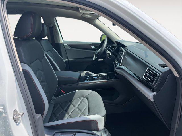 new 2025 Volkswagen Atlas car, priced at $41,806