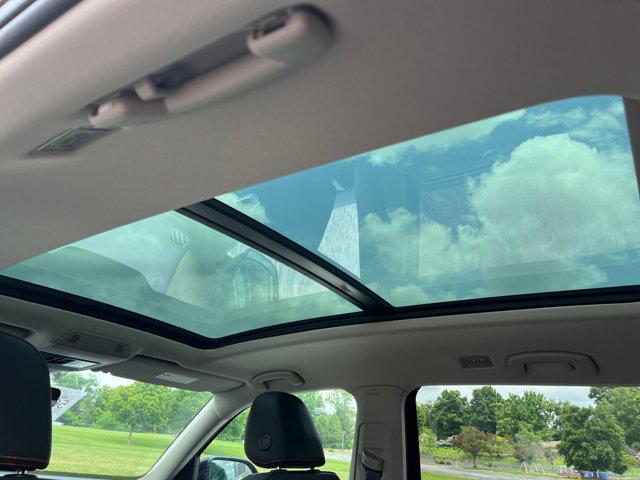 new 2025 Volkswagen Atlas car, priced at $49,306