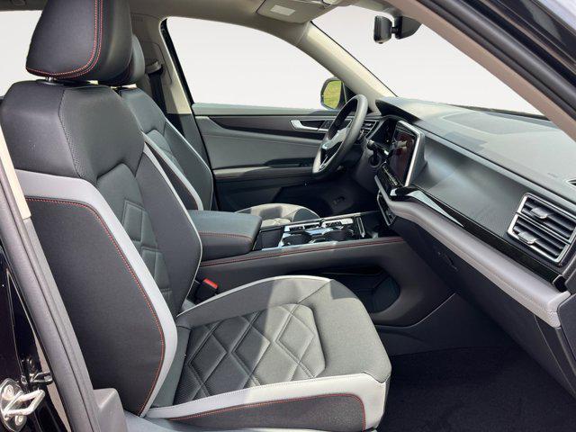 new 2025 Volkswagen Atlas car, priced at $49,306