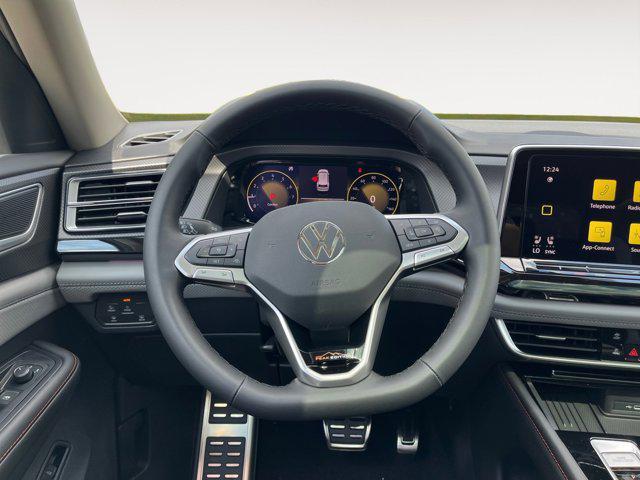 new 2025 Volkswagen Atlas car, priced at $41,576