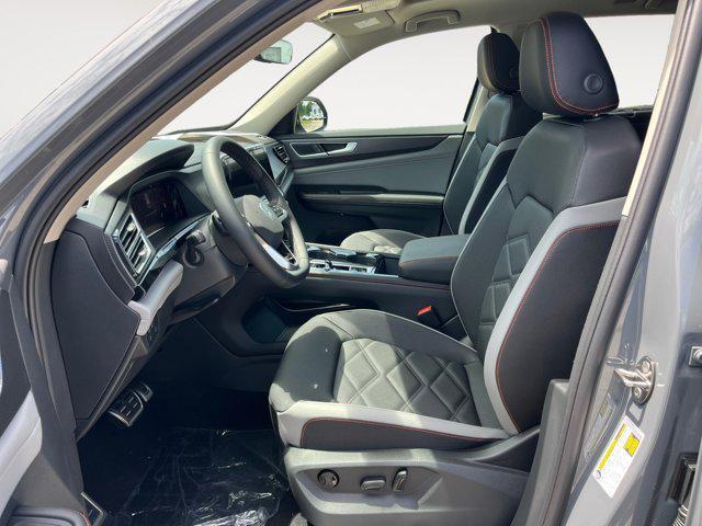 new 2025 Volkswagen Atlas car, priced at $42,261