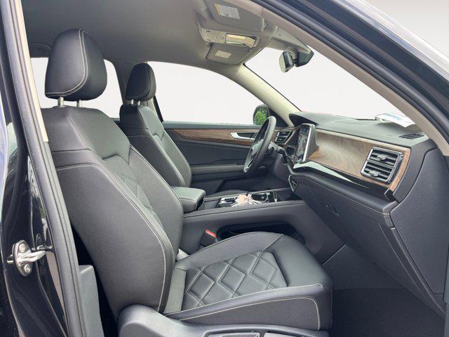 new 2025 Volkswagen Atlas car, priced at $46,750