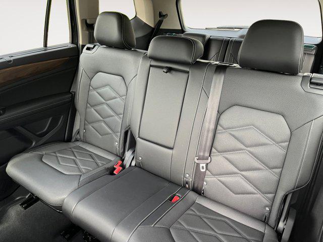 new 2025 Volkswagen Atlas car, priced at $46,750