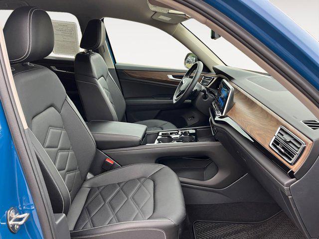 new 2025 Volkswagen Atlas car, priced at $40,472
