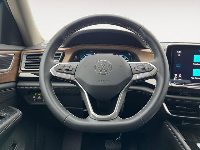 new 2025 Volkswagen Atlas car, priced at $40,472
