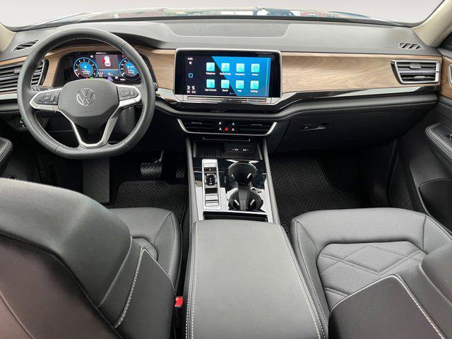 new 2025 Volkswagen Atlas car, priced at $40,472