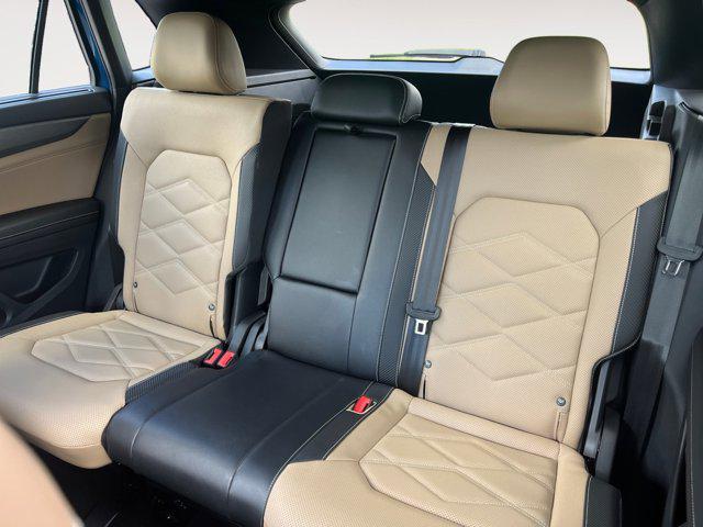 new 2024 Volkswagen Atlas Cross Sport car, priced at $43,491