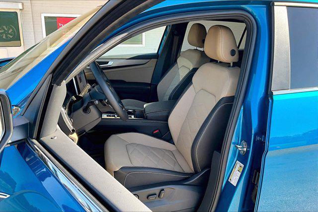 new 2024 Volkswagen Atlas Cross Sport car, priced at $43,491