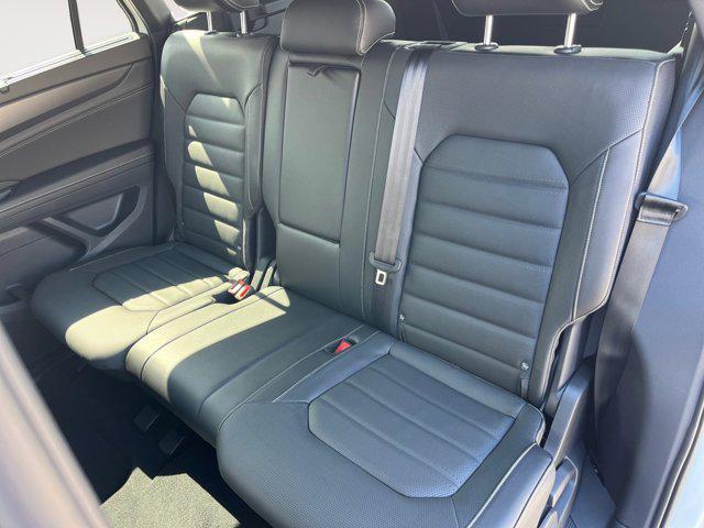 new 2024 Volkswagen Atlas Cross Sport car, priced at $52,116