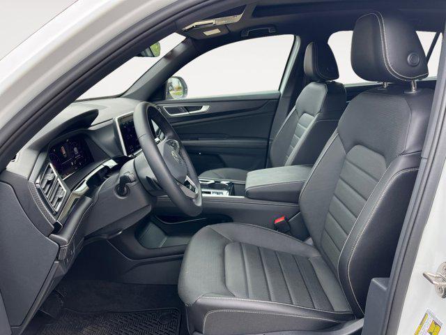 new 2024 Volkswagen Atlas Cross Sport car, priced at $52,116
