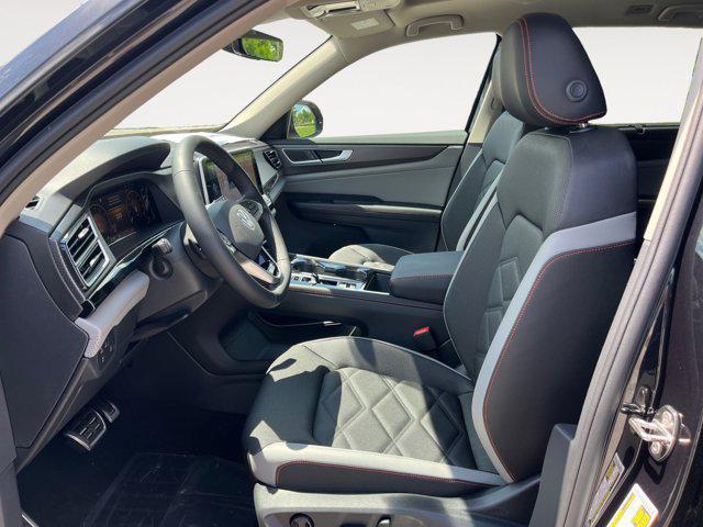 new 2025 Volkswagen Atlas car, priced at $41,806