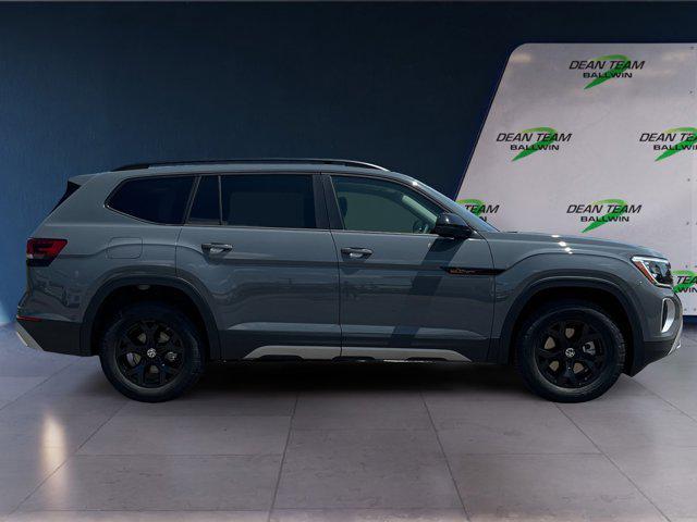 new 2025 Volkswagen Atlas car, priced at $42,956