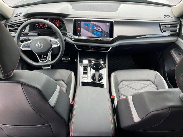 new 2025 Volkswagen Atlas car, priced at $49,761