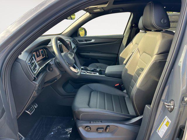 new 2026 Volkswagen Atlas Cross Sport car, priced at $52,726