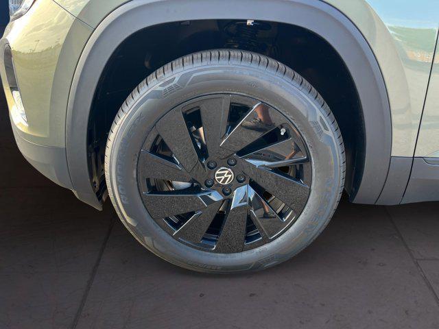 new 2026 Volkswagen Atlas Cross Sport car, priced at $47,294