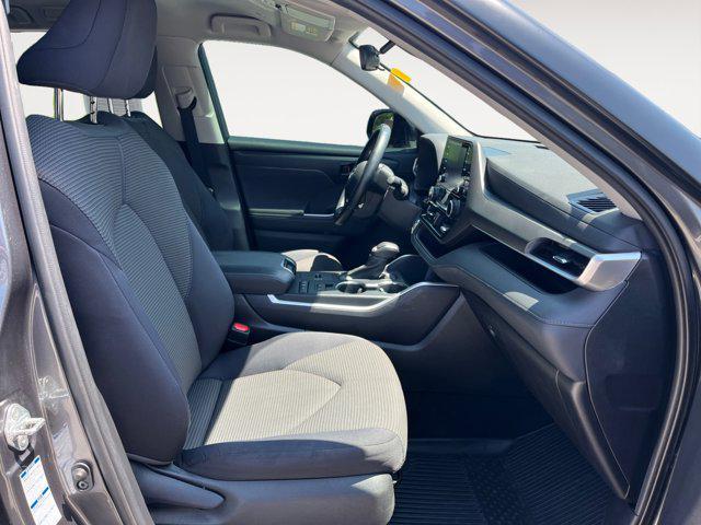 used 2021 Toyota Highlander Hybrid car, priced at $30,988