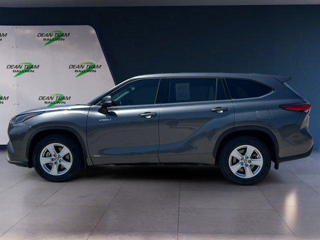 used 2021 Toyota Highlander Hybrid car, priced at $30,988