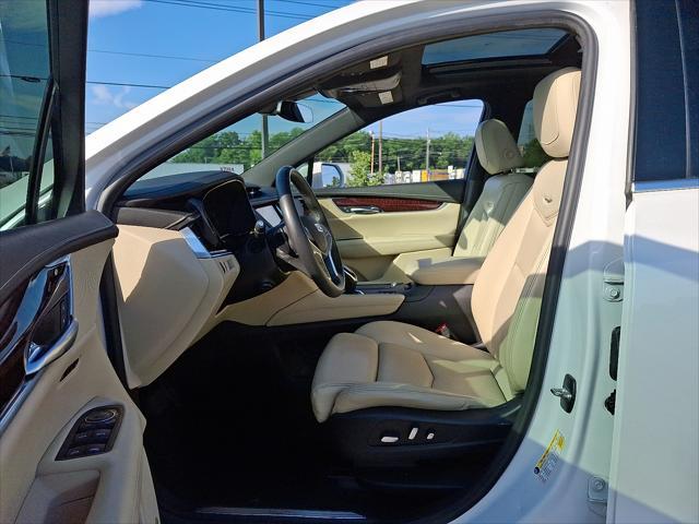 used 2017 Cadillac XT5 car, priced at $17,890
