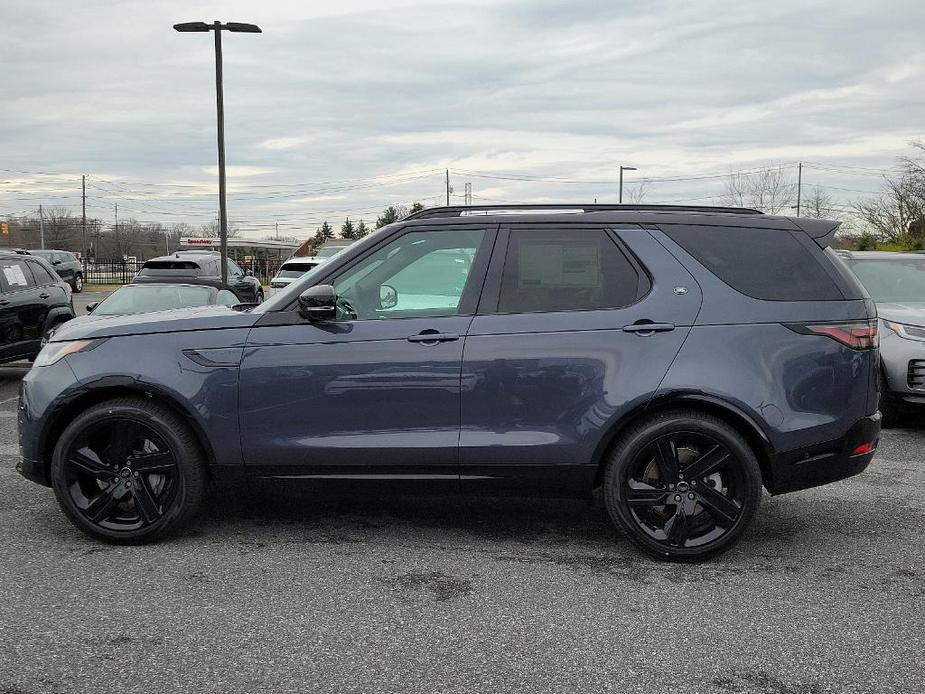 new 2024 Land Rover Discovery car