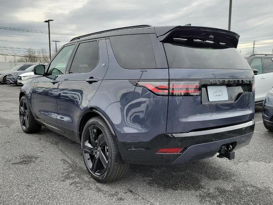 new 2024 Land Rover Discovery car