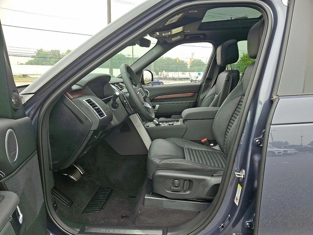 new 2025 Land Rover Discovery car, priced at $69,268