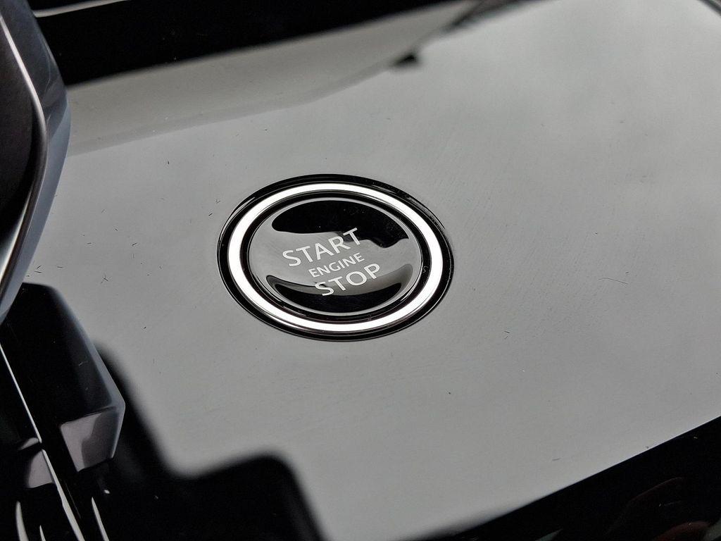 new 2025 Land Rover Range Rover Sport car, priced at $102,370