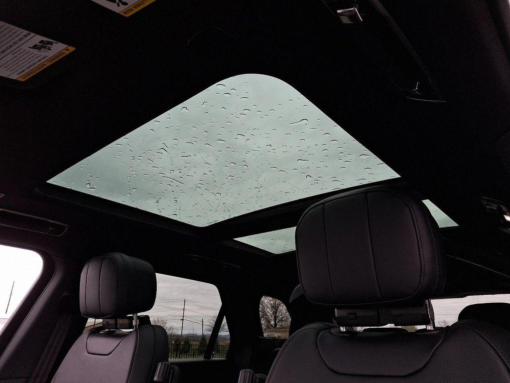 new 2025 Land Rover Range Rover Sport car, priced at $102,370