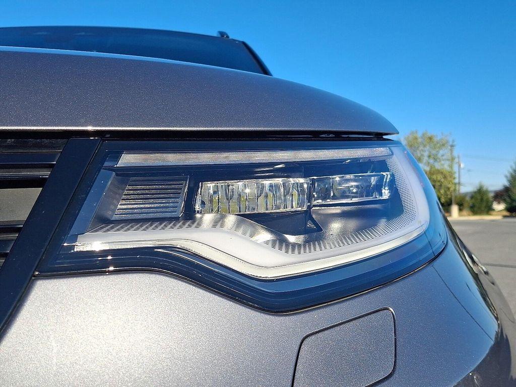 used 2024 Land Rover Discovery car, priced at $51,890