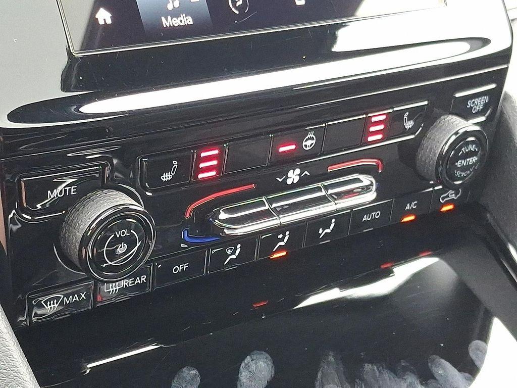 used 2023 Jeep Grand Cherokee car, priced at $31,390