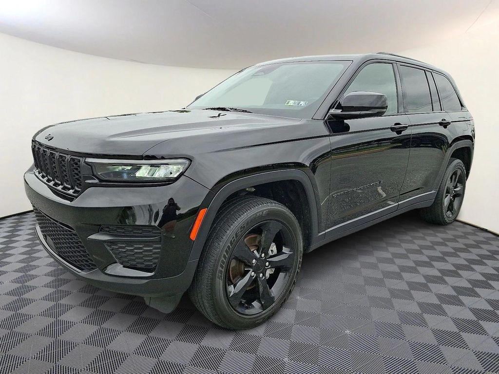 used 2023 Jeep Grand Cherokee car, priced at $31,390