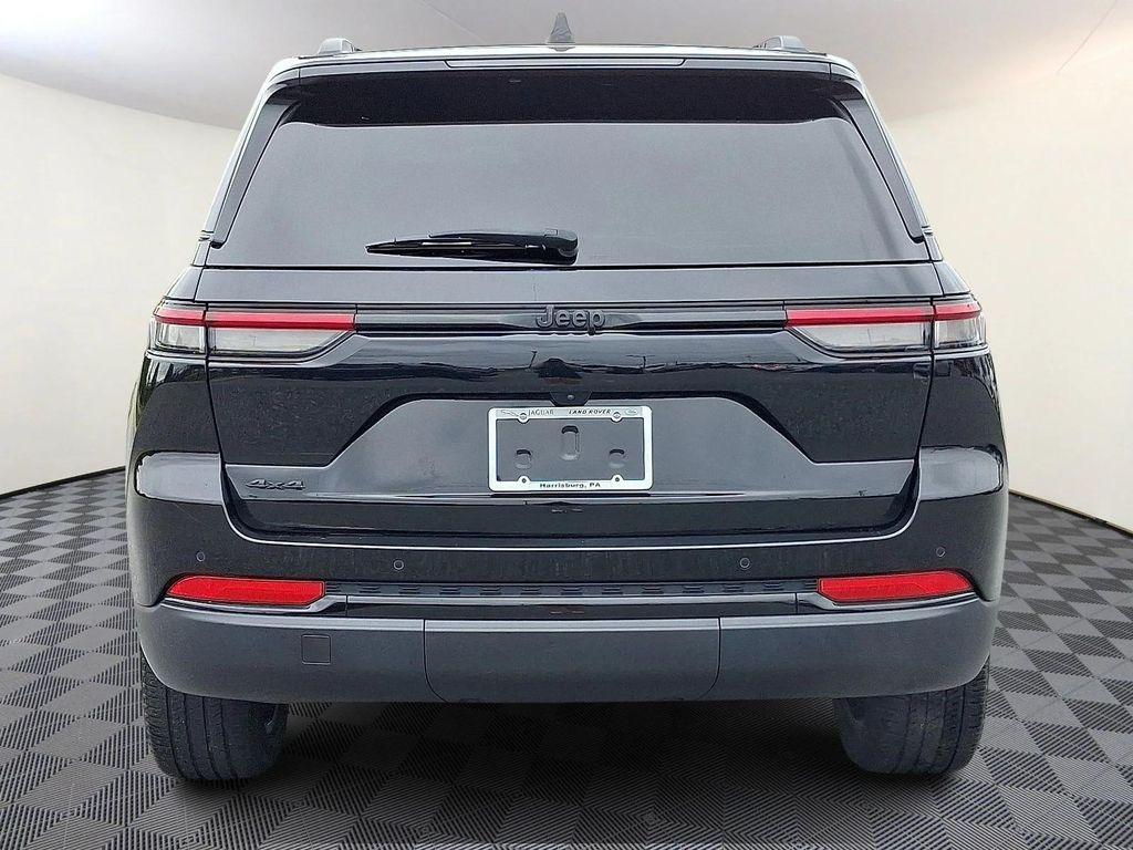 used 2023 Jeep Grand Cherokee car, priced at $31,390