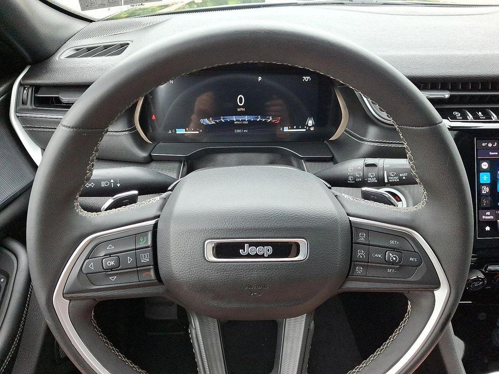 used 2023 Jeep Grand Cherokee car, priced at $31,390