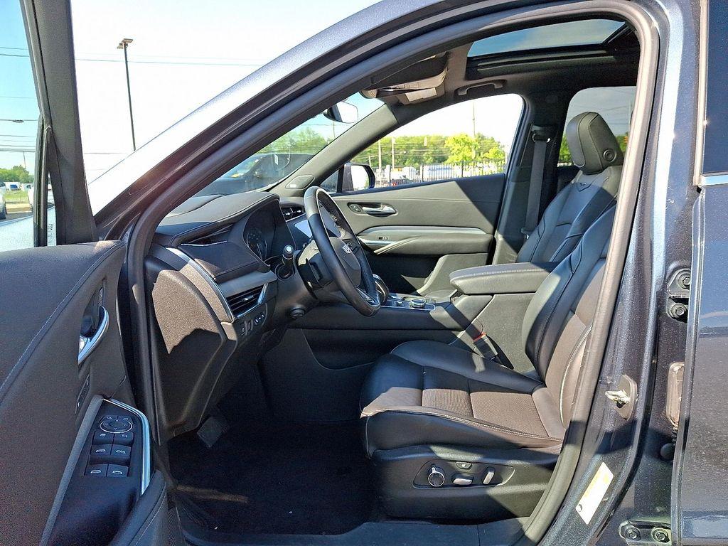 used 2019 Cadillac XT4 car, priced at $19,987