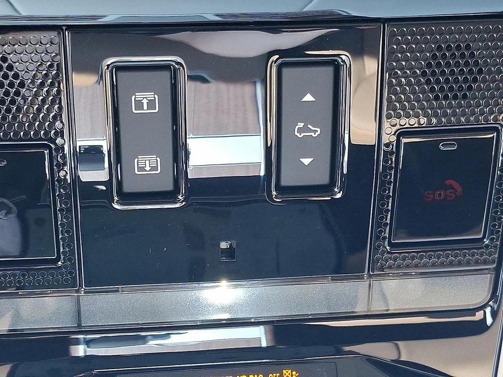 new 2025 Land Rover Range Rover car, priced at $155,040