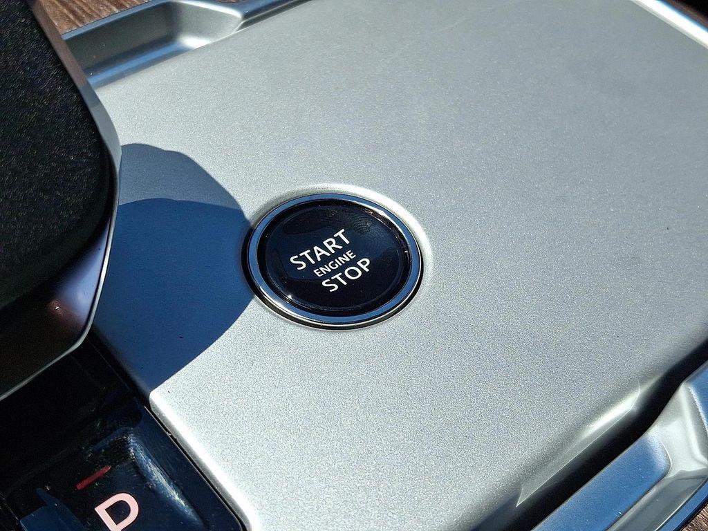 new 2025 Land Rover Range Rover car, priced at $155,040