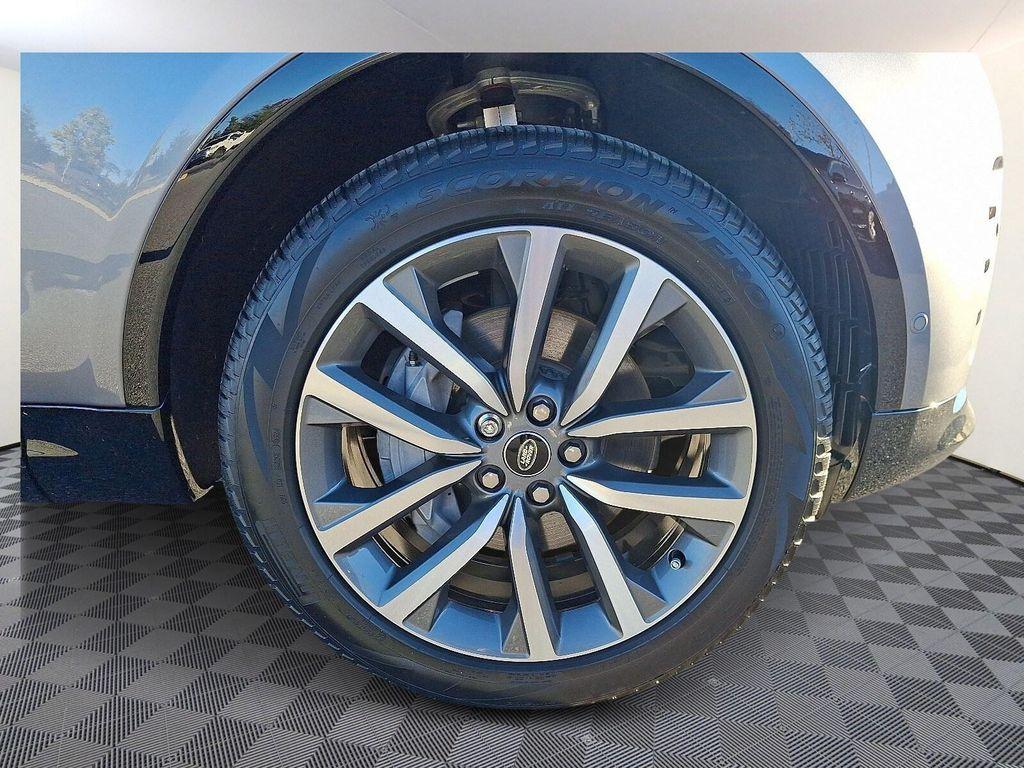 used 2025 Land Rover Discovery car, priced at $61,990