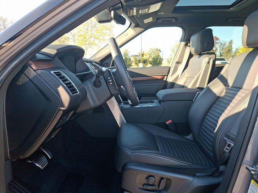 used 2025 Land Rover Discovery car, priced at $61,990