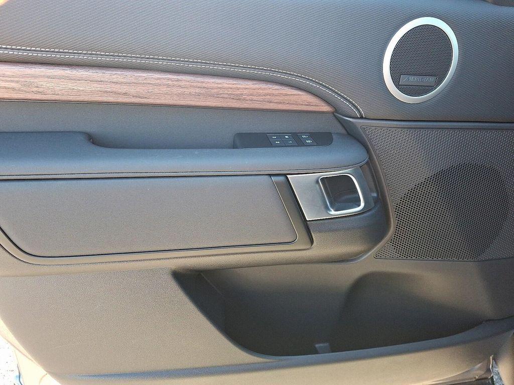 used 2025 Land Rover Discovery car, priced at $61,990