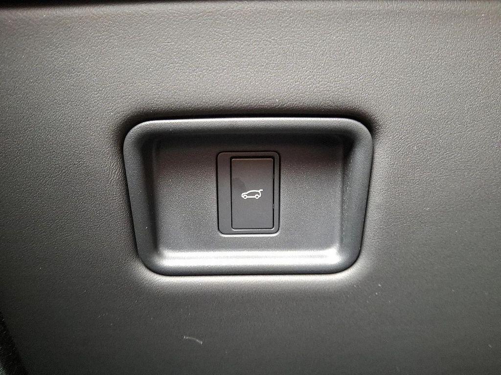 new 2025 Land Rover Range Rover Sport car, priced at $92,355