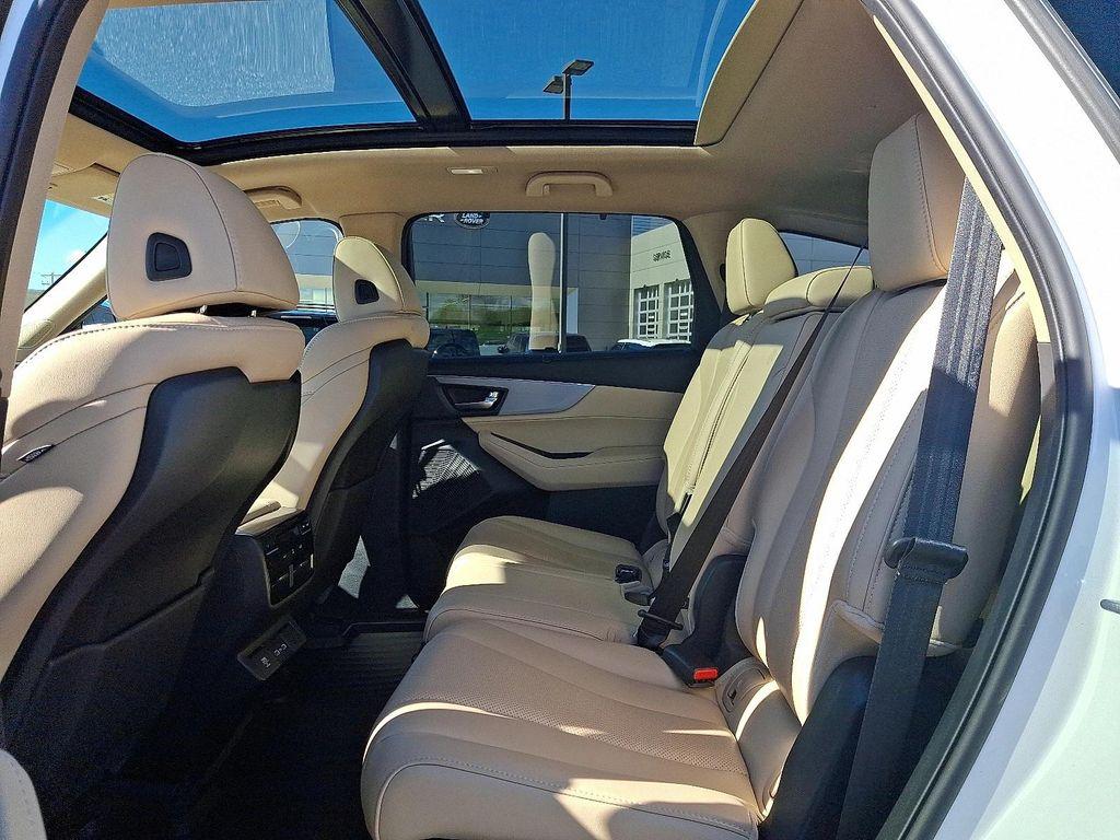 used 2024 Acura MDX car, priced at $43,950