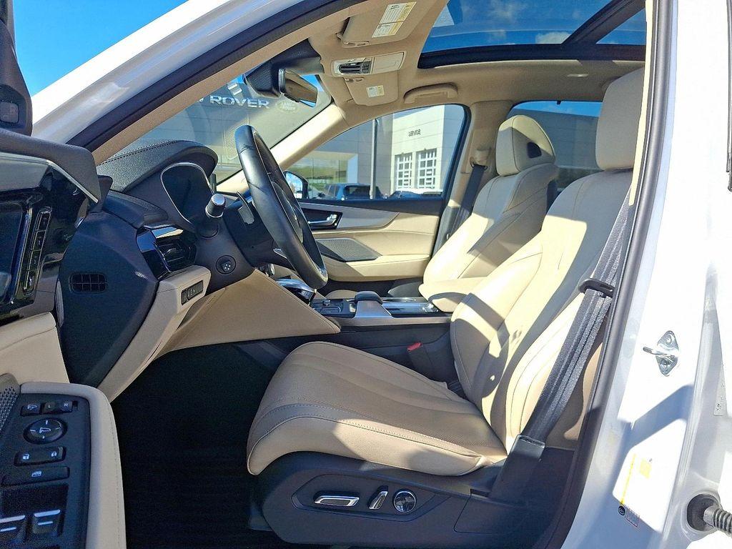 used 2024 Acura MDX car, priced at $43,950